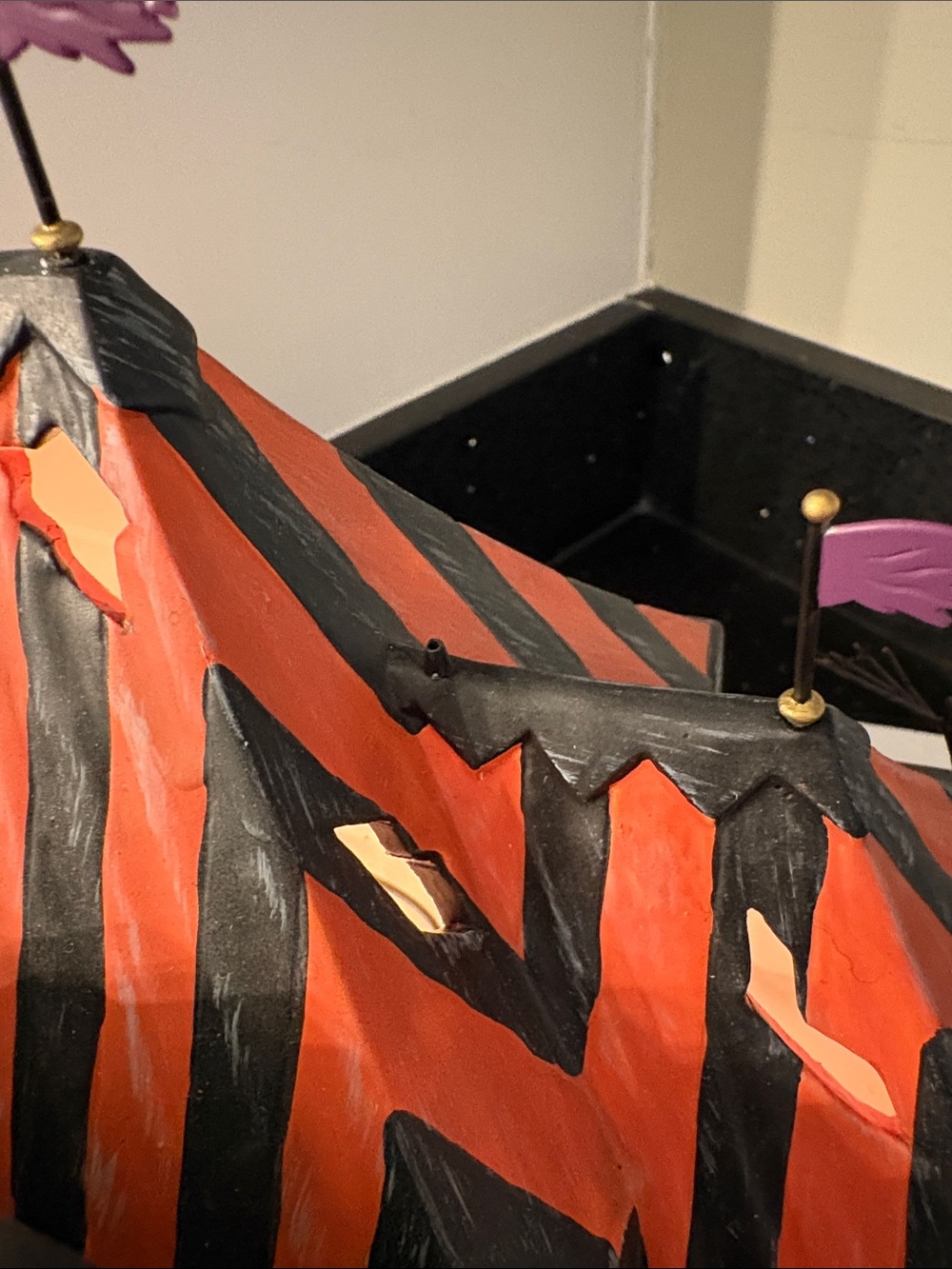 Department 56 Halloween Travis Louie Otherworldly Circus House & Sideshow Stars - Picture 17 of 17